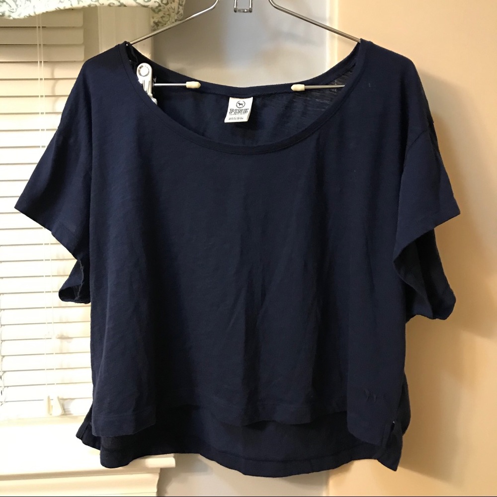 Cropped VS Pink t-shirt